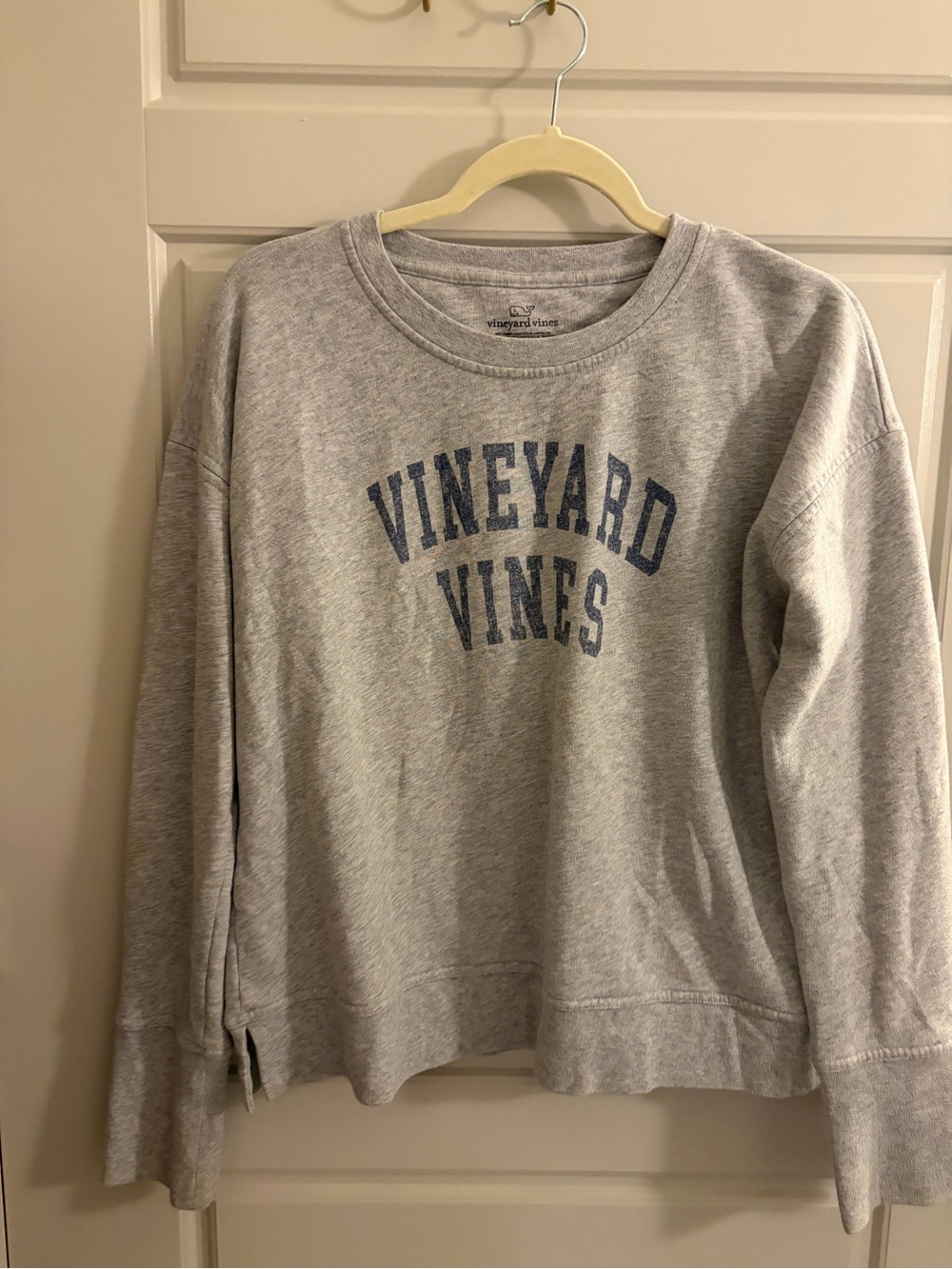 Vineyard Vines Heather Gray Crewneck with Navy Logo